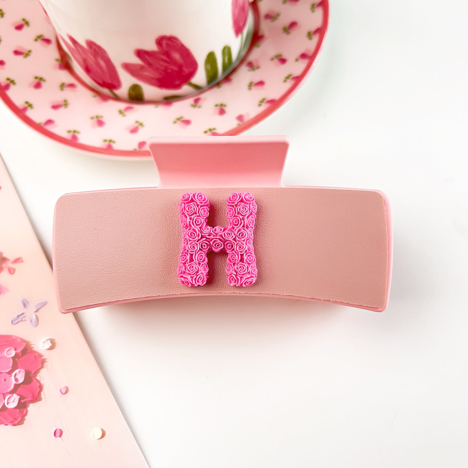 Wholesale Large Patch Heart Letter Clip